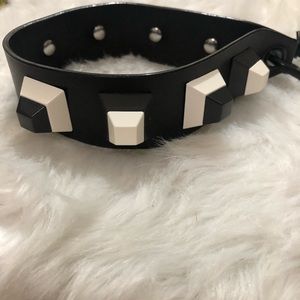 🆕Victoria’s Secret Leather Signature Wristlet Strap